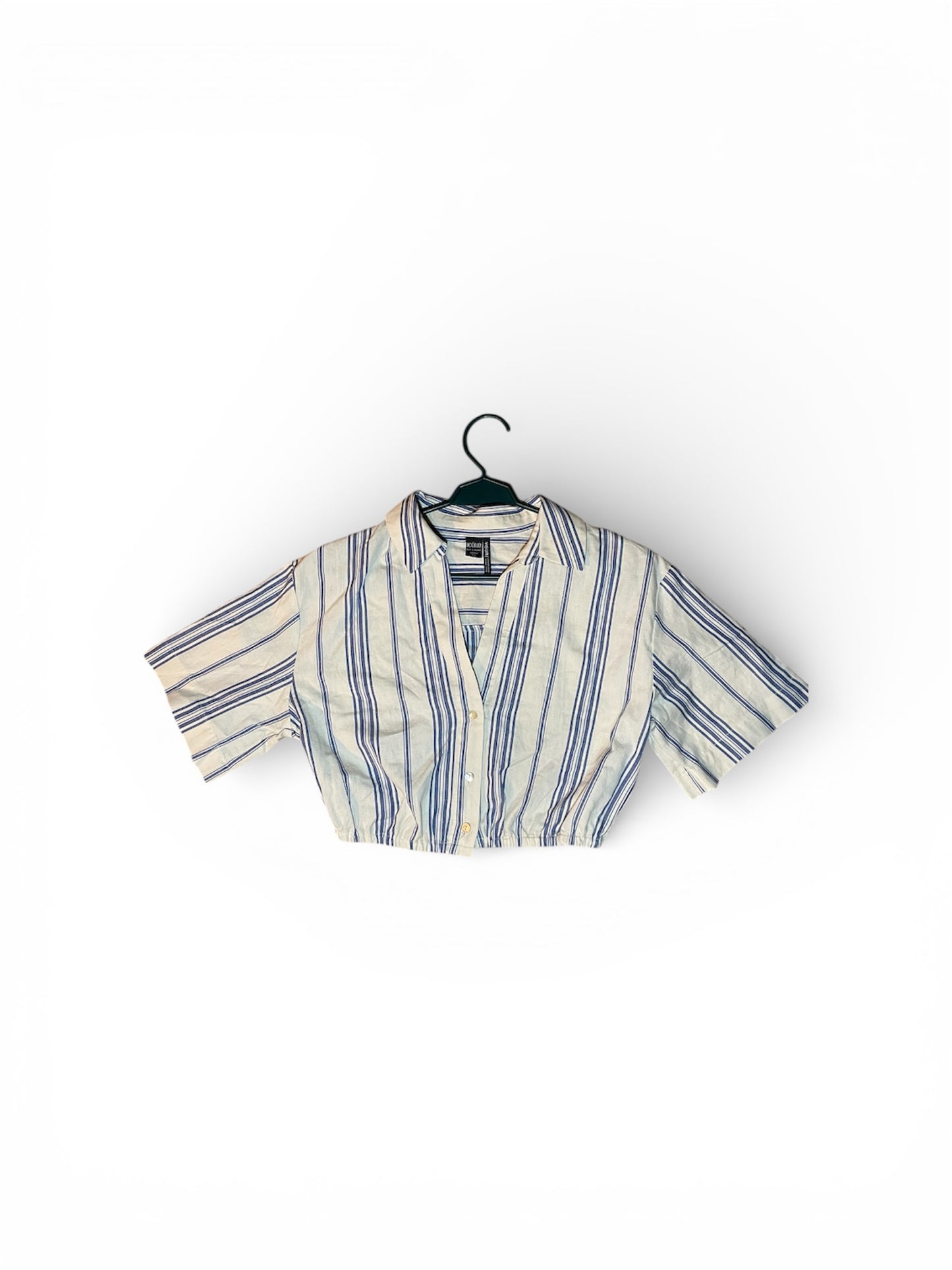 Chemise, Crop top à manches courtes
